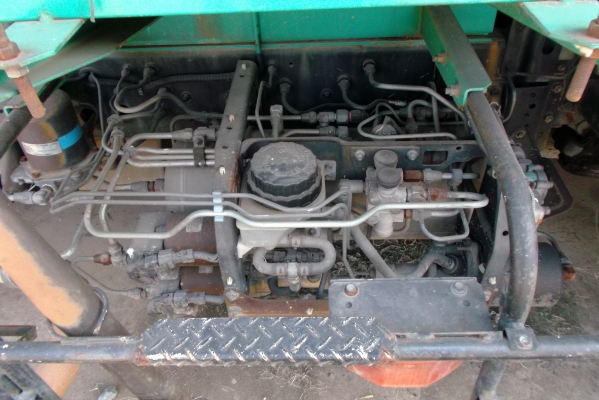 ขายด่วนรถ6ล้อโม่ปูน3.5คิวโม่ตรงคายาบ้าปั่มไดกิ้นเครือง220แรง