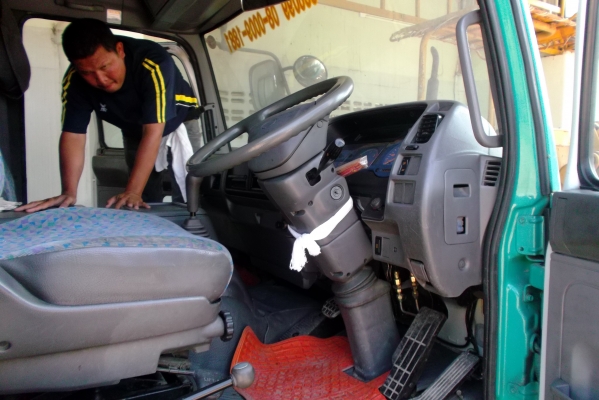 ขายด่วนรถ6ล้อโม่ปูน3.5คิวโม่ตรงคายาบ้าปั่มไดกิ้นเครือง220แรง