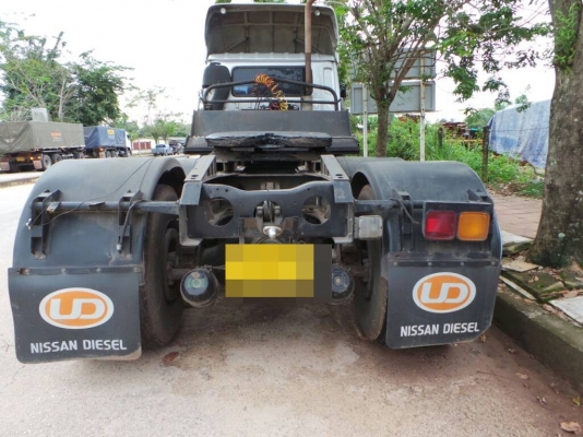 NISSAN UD   ติดต่อปารวี  โทร 0839686255