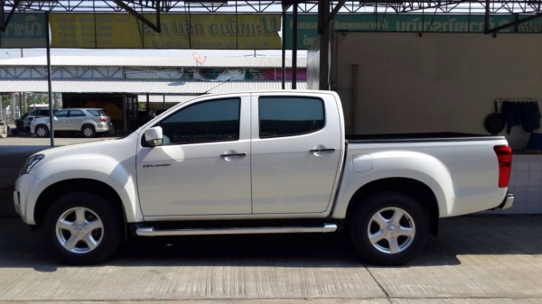 อีซูสุ ดีแม็กซ์ วีคอต 3.0 4 ประตู สูง สีบอร์น ป้ายแดง ขายถูก ที่ ณ พาดกลอน โดย หมวดมินทร์ 086 4085619