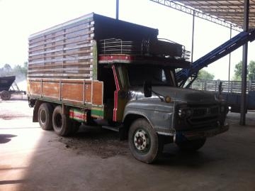 ขายหัวยาวดั๊ม ISUZU 10ล้อ1เพลา เครื่องHO7D 195แรงม้า กระบะดั๊มต่อมาใหม่ สภาพสวยพร้อมใช้ ราคาต่อรองได้ ติดต่อได้ที่คุณอ๊อฟ พิจิตร 086-737-9991