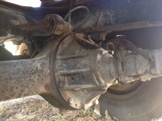 ขายรถบรรทุกแทงค์น้ำ 10 ล้อหัวยาวเพลาเดียว ชุดปั้มน้ำแบบเกียร์ฝากใช้งานได้ดี คัสซีสวยตลอดเส้น เครื่อง 6BF1 175 แรงม้า เกียร์ร็อคกี้ ยางเต็ม ทะเบียนพร้อมโอน