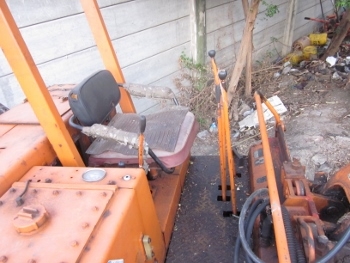 ขาย - รถขุดขนาดเล็ก HITACHI: KH1 (PC 30) มือสองญี่ปุ่นแท้ พร้อมใช้งาน เครื่องยนต์ 3 สูบ ขาย - รถขุดขนาดเล็ก HITACHI: KH1 (PC 30) มือสองญี่ปุ่นแท้ พร้อมใช้งาน เครื่องยนต์ 3 สูบ