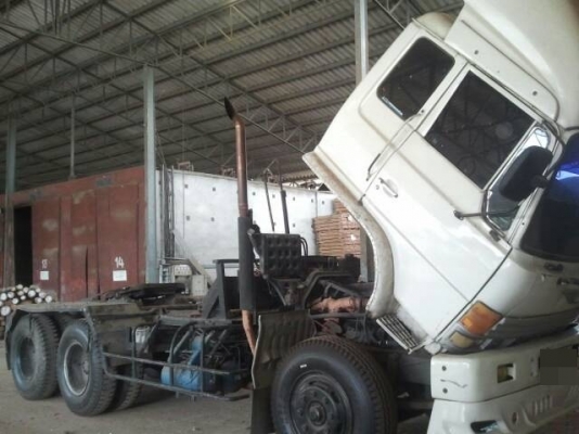 Hino 221     ติดต่อปารวี  โทร 0839686255