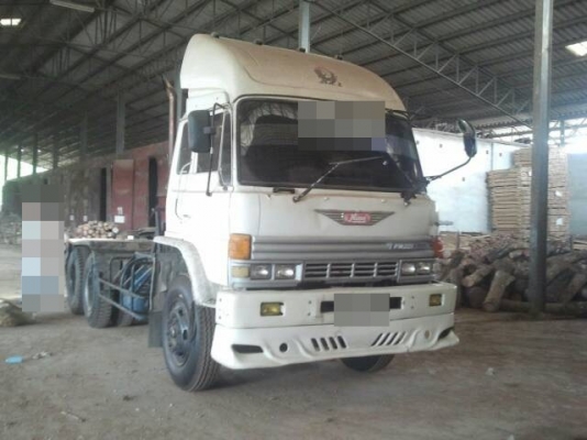 Hino 221     ติดต่อปารวี  โทร 0839686255