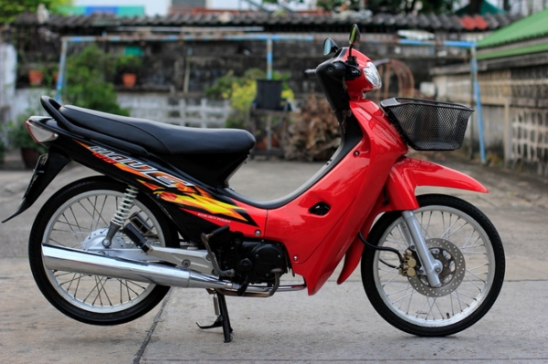 Wave 100 ปี 48 แดง-ดำ เดิมๆ Wave 100 ปี 48 แดง-ดำ เดิมๆ