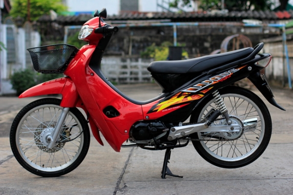 Wave 100 ปี 48 แดง-ดำ เดิมๆ Wave 100 ปี 48 แดง-ดำ เดิมๆ