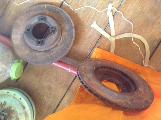 ขายโช๊คหน้า AE86 เพิ่งเปลี่ยนซีล+น้ำมันมาใหม่