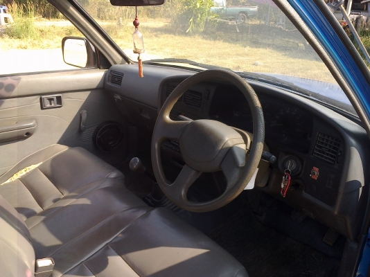 รถไมตี้ เดิม ๆ สวยมาก รถไมตี้ เดิม ๆ สวยมาก