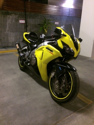 ขาย Honda CBR 400RR ปี89 สภาพดี การรันตี จากอู๋AUD87(ขายแล้วครับ)