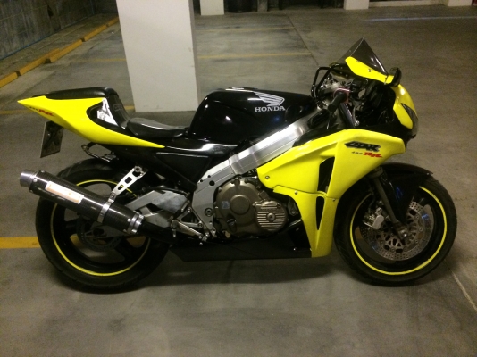 ขาย Honda CBR 400RR ปี89 สภาพดี การรันตี จากอู๋AUD87(ขายแล้วครับ)