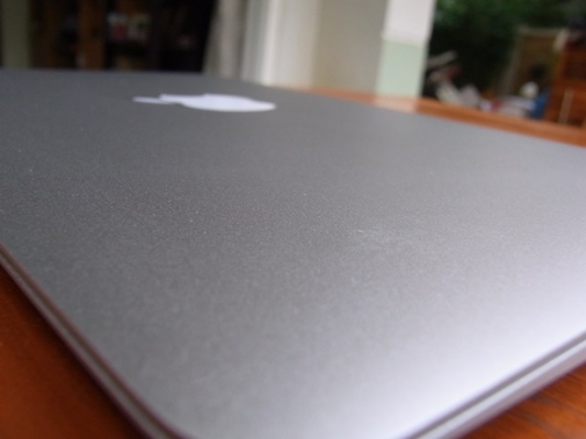 บางใหญ่ขาย mac air ปี 2010 11.6" core 2 1.4 GHz