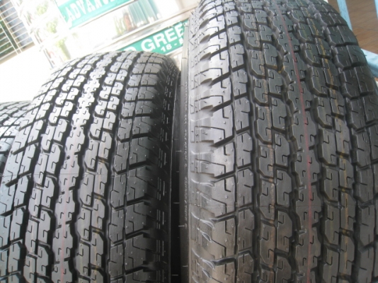 ขายล้อแม็ก Toyota vigo ป้ายแดง 16"x7" et30 6รู139.7 + ยาง ยางผลิตสัปดาห์ที่28 ปี13  สนใจติดต่อเล็กคลองสาม (081-3747940)