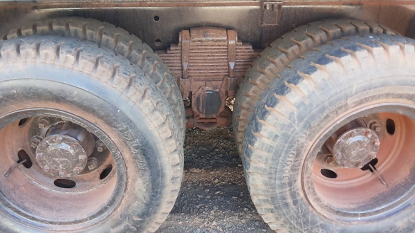 **880,000 บ.ต่อรอง**ขาย10ล้อ2เพลาดั๊มสวยๆซื้อไปใช้งานได้เลยไม่ต้องทำไร MITSU FN527 M-A 2x,xxx เครื่องเดิม6D16 195 แรง เครื่องแน่นแรง ไม่มีเยิ้ม เกียร์10สปีด ช่วงล่างแน่นคัสซีสวย กระบะดั๊มเนียมสภาพสวย พื้นปูมาใหม่ ข้างสวย ยาว 6.0 ม. หัวสวยภายในคอนโซลครบ แอ