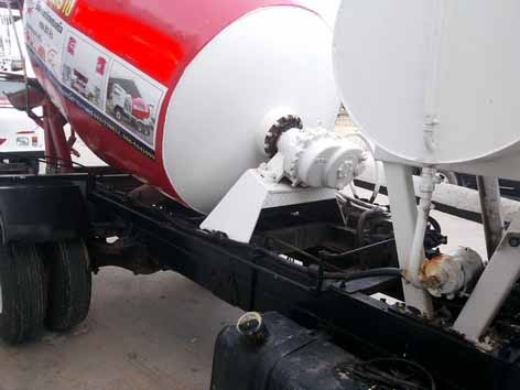 ขายรถโม่ปูน6ล้อ/3คิว/เครื่องHino/180แรง/สภาพดี ขายรถโม่ปูน6ล้อ/3คิว/เครื่องHino/180แรง/สภาพดี