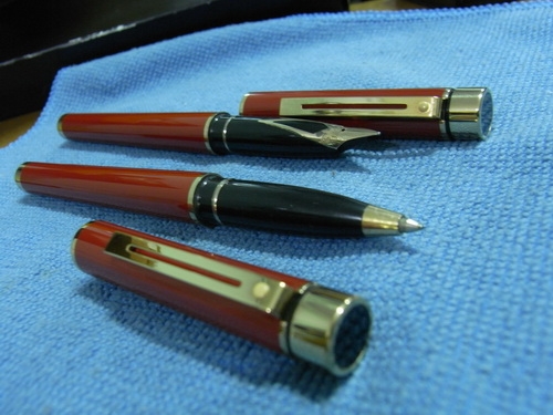 7ธ.ค.56((น้าเล็ก)) นำเสนอน้าฬิกาข้อมือ หลายเรือน