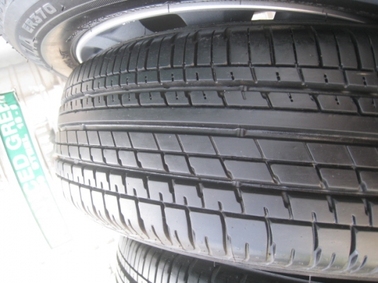 ขายล้อแม็ก Honda city 15"x5.5" et45 4รู100 +ยางยางผลิตสัปดาห์ที่15 ปี13 สนใจติดต่อเล็กคลองสามครับ (081-3747940)