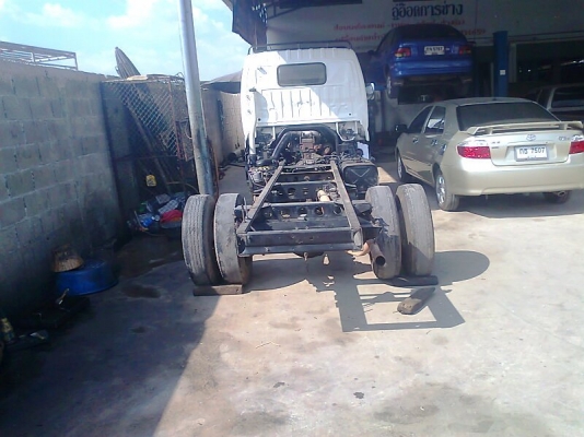 รถหกล้อ ฮีโน่ ดูโท่ หัวคัสซี ผ่อนสบาย ๆ กับ ศรีสวัสดิ์เงินติดล้อ รถหกล้อ ฮีโน่ ดูโท่ หัวคัสซี ผ่อนสบาย ๆ กับ ศรีสวัสดิ์เงินติดล้อ