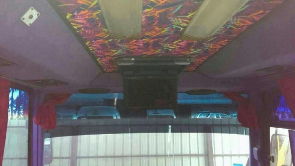 รถบัส ฮีโน่ 6 ล้อ FC4J  145 แรงม้า  สนใจติดต่อ 081 - 6079515