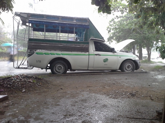 ขายรถสองแถว