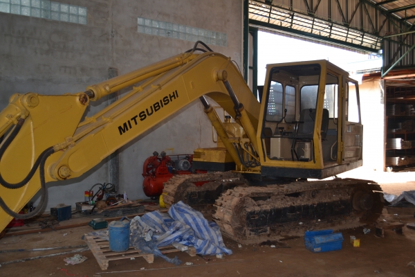 ขายรถแบคโฮ มิตซูบิชิ MS110-8