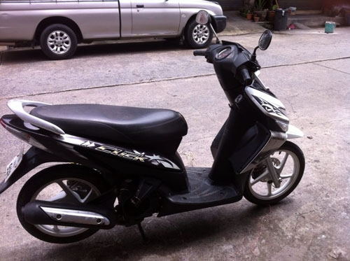 ขายด่วน click ปี 50 ล้อแม็กซ์ขาว สีน้ำเงิน ดำ เครื่องเดิมๆแน่นๆ มีเล่ม เอกสารครบ