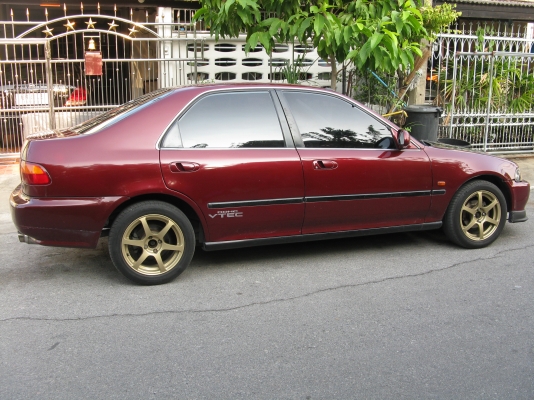 ขายHonda Civic ปี95 B16A auto ถูกๆสภาพจบๆ