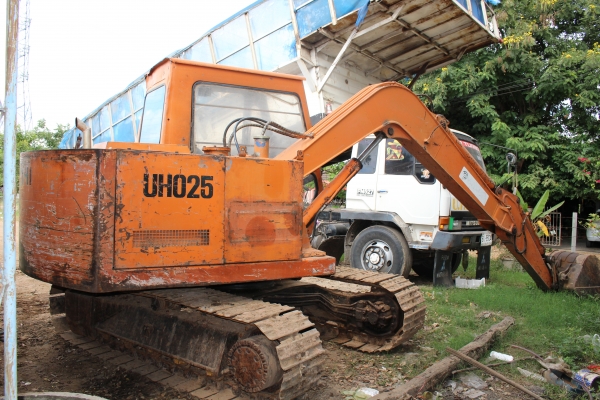 ขายด่วนรถแบ็คโฮ HITACHI รุ่น UH025
