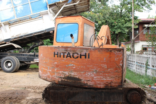 ขายด่วนรถแบ็คโฮ HITACHI รุ่น UH025