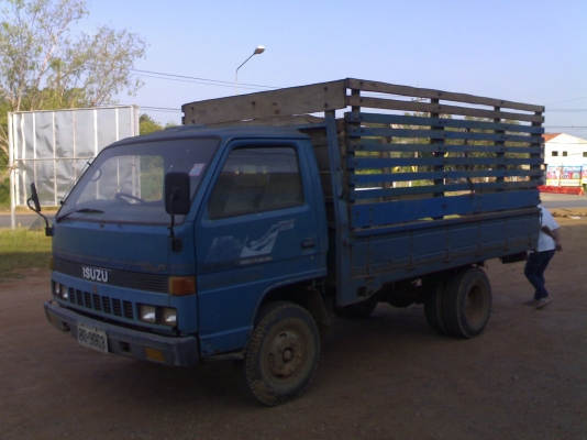 ขาย6ล้อ NPR57G เครื่อง100แรง สภาพเครื่องดีมากๆ คัทชีสวยสุดๆ