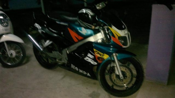 ขายHONDA NSR150 สภาพดีพร้อมใช้ราคา 16000 บาท ขายHONDA NSR150 สภาพดีพร้อมใช้ราคา 16000 บาท