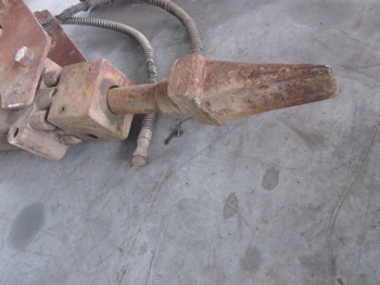 ขาย-beaker หัวเจาะ - กระแทก สำหรับรถขุด แบคโฮ PC 20-40 มือสองญี่ปุ่น ราคา 68,000 บาท