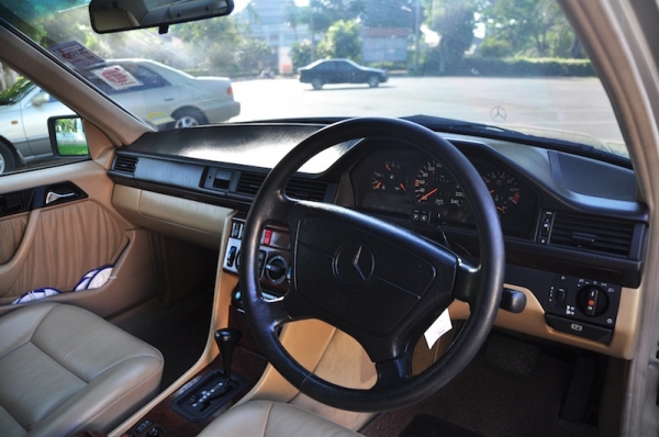 ขาย E220 (W124) ปี 97 สภาพเนี๊ยบๆ