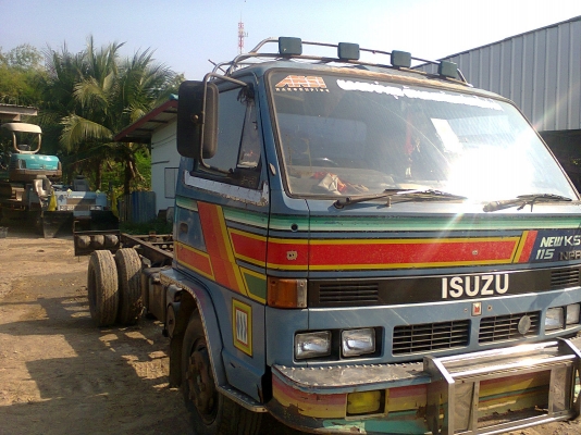 ISUZU NPR 59LU 115 แรงม้า หัวคัสซี มีกระบะคาร์โก้