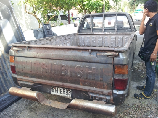 "ไม่รับจอง ใครมาก่อนผมให้ก่อนครับราคาลดได้อีก"  ขอขาย Mitsubishi Cyclone ปี 95 เล่มพร้อมโอน