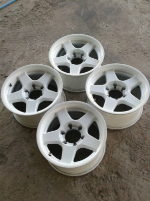 9500 ล้อลาย Bradley สีขาว 16 x 8 ออฟ 0