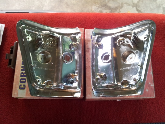 ขายไฟมุม LN 111 ของใหม่