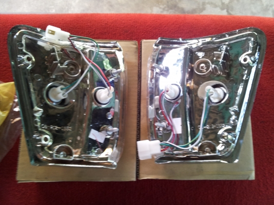 ขายไฟมุม LN 111 ของใหม่