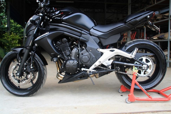 ขาย ER 6 N ปี 2013 เดือน พฤษภาคม วิ่ง 5XXX สีดำ ท่อสูตร สภาพสวย 209000