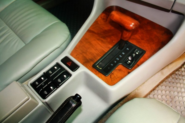 BMW SERIES 5 525i E34 big-nose AT ปี 1995