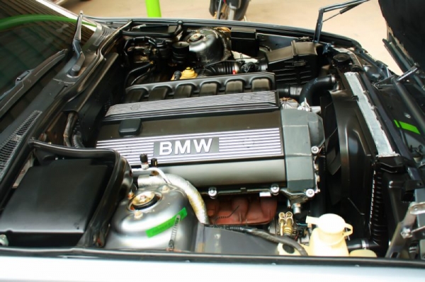 BMW SERIES 5 525i E34 big-nose AT ปี 1995