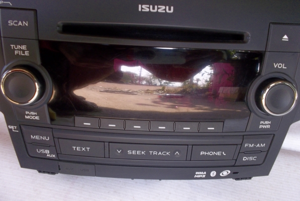 ขาย วิทยุออนิวตัวZ ถอดออกจากป้ายแดง4เดือนสภาพไหม เล่นMP3+USB+บรูทูส