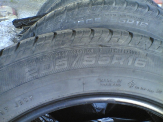 ขาย ยางgoodyaer  205/55/16 ปี10 ดอกสวยๆ 1500 บาท