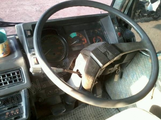 รถบรรทุก 10 ล้อดั๊มพ์ ยี่ห้อ MITSUBISHI รุ่น FN527