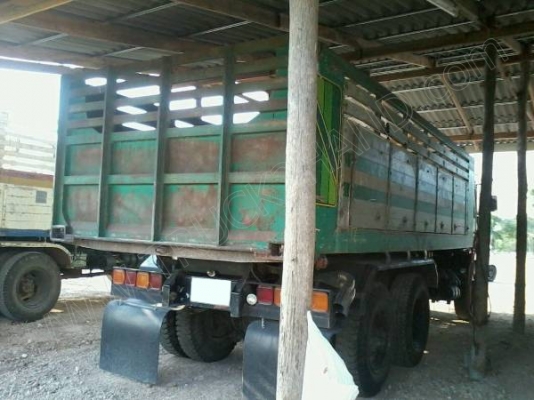 รถบรรทุก 10 ล้อดั๊มพ์ ยี่ห้อ MITSUBISHI รุ่น FN527