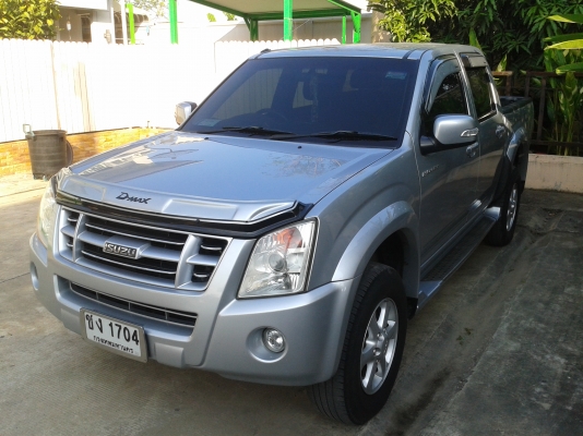ISUZU HILANDER CAB-4 Diesel 2.5 ISUZU HILANDER CAB-4 Diesel 2.5