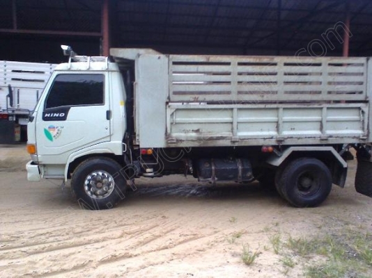 รถบรรทุก 6 ล้อดั๊มพ์ ยี่ห้อ HINO รุ่น FC 120 แรงม้า รุ่นกระจกไฟฟ้า รถบรรทุก 6 ล้อดั๊มพ์ ยี่ห้อ HINO รุ่น FC 120 แรงม้า รุ่นกระจกไฟฟ้า