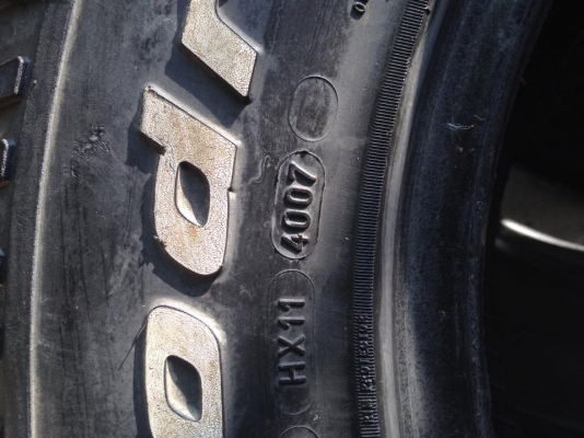 ขายยาง BF ALLTERRAIN 265-70-16 ดอกเป็นก้อน 1ชุดครับ 7500 ขายยาง BF ALLTERRAIN 265-70-16 ดอกเป็นก้อน 1ชุดครับ 7500