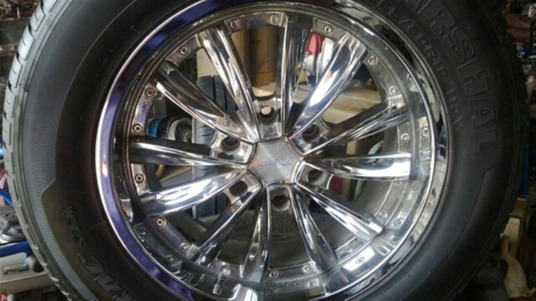 ขายยางพร้อมเเม๊ก 6 รู 265-60-18 โครเมี่ยม อย่างสวย 8 นิ้ว เพิ่มรูป