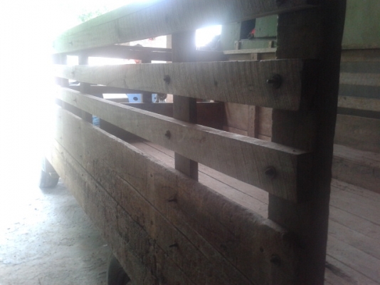 รถอีแต๋น สี่ล้อ  เครื่องยนต์ ยันม่า 10.5 แรงม้า พร้อมใช้